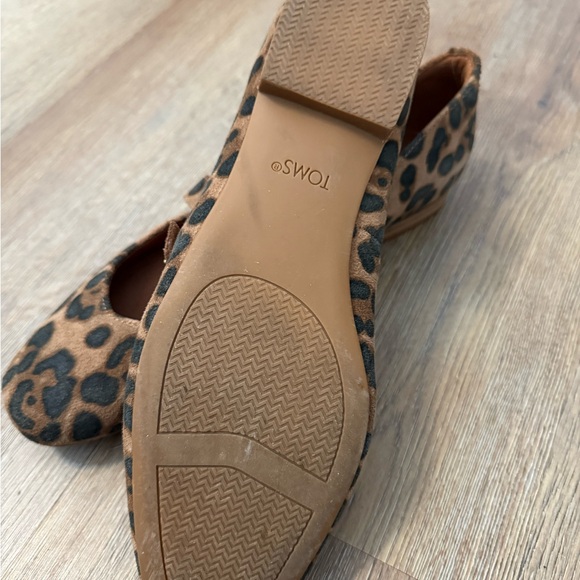 TOMS Brown and Black Leopard Flats - Picture 5 of 7